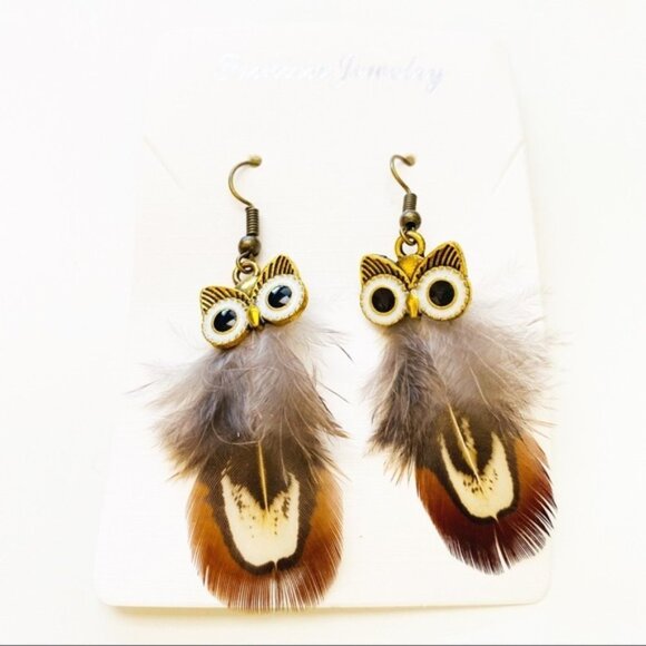 NEW Boho Feather Owl Dangle Earrings - Picture 1 of 2
